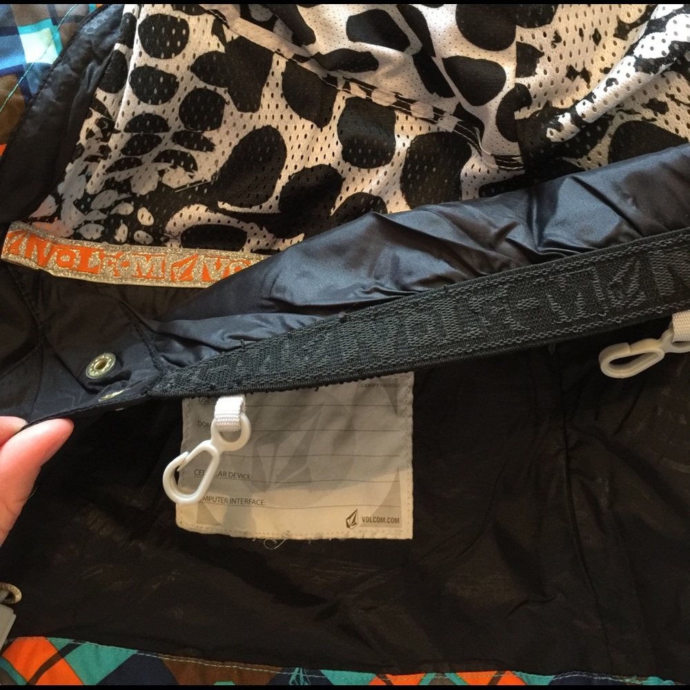 Volcom snow jacket - Picture 2 of 8